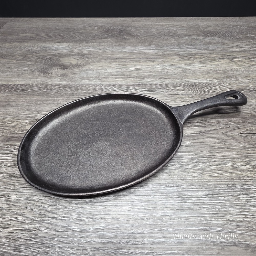 Traditional Castiron Basic Essentials Oval Fajita Skillet Black 9x7 Cast Iron - Picture 1 of 13